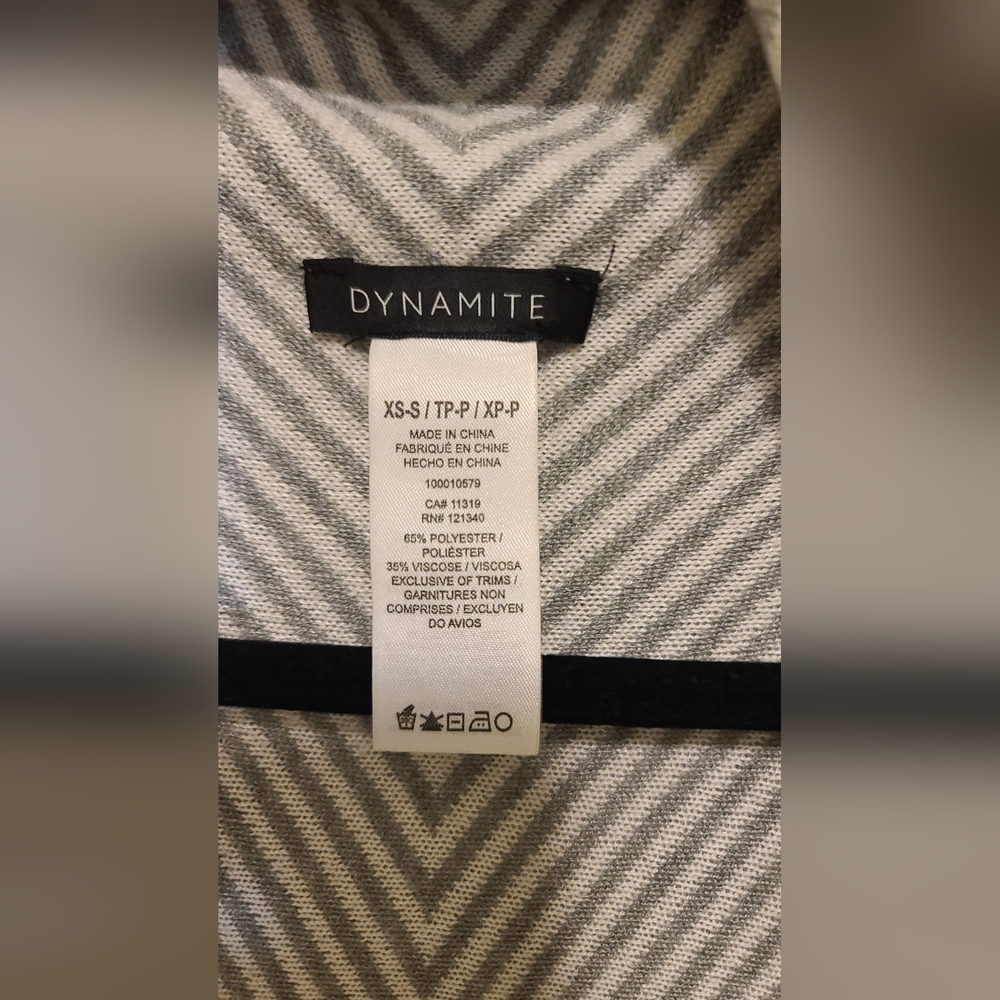Dynamite Gray&White Geometric Print Sleevless Cardigan Size XS-S - Picture 3 of 5
